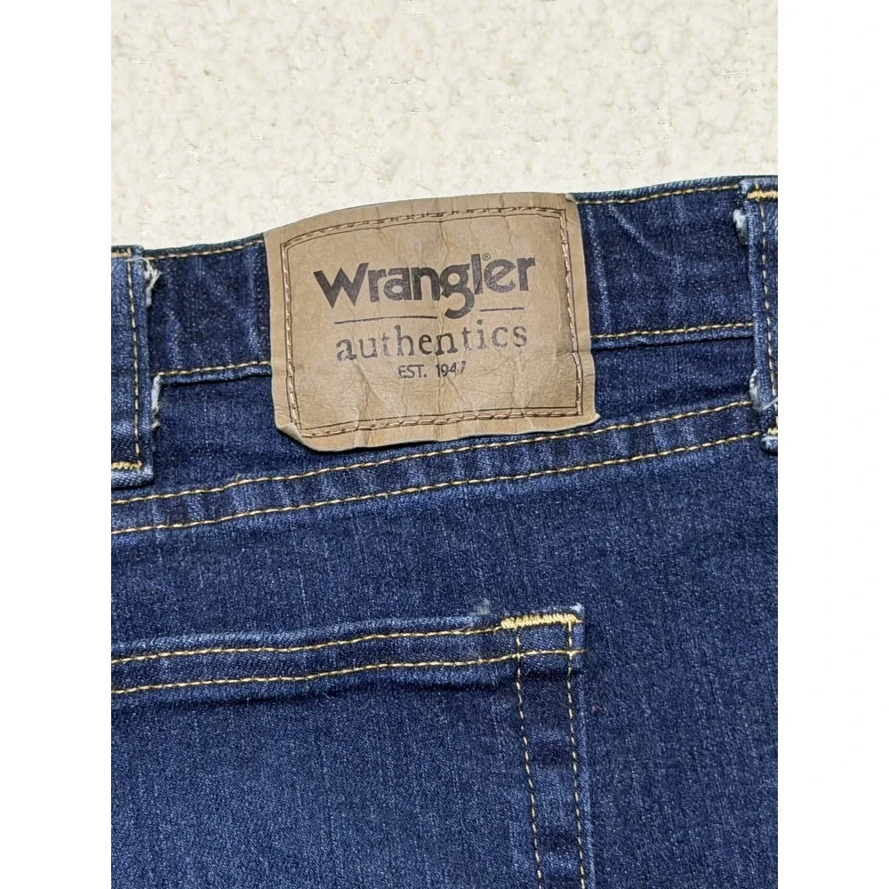 Wrangler Authentics Mens Denim Shorts Blue 46 10ZM2CSXD Stretch Regular Fit